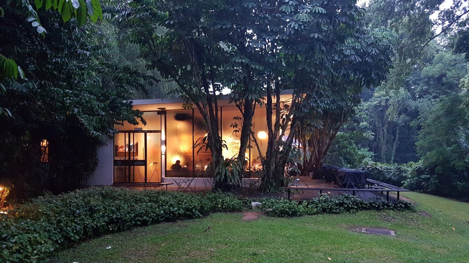 The cozy PS Café at Harding Road, Dempsey Hill Singapore