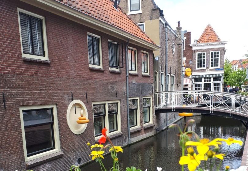 Gouda's charming canals and bridges in the cheese capital of the Netherlands  | Photo ©️ travellifebalance.com