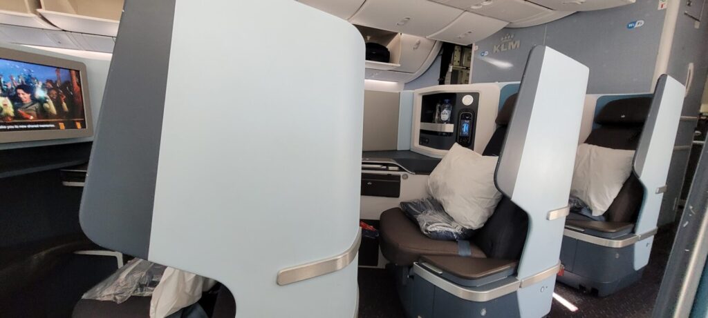 Picture of Pod seats on the KLM 787-10 Dreamliner